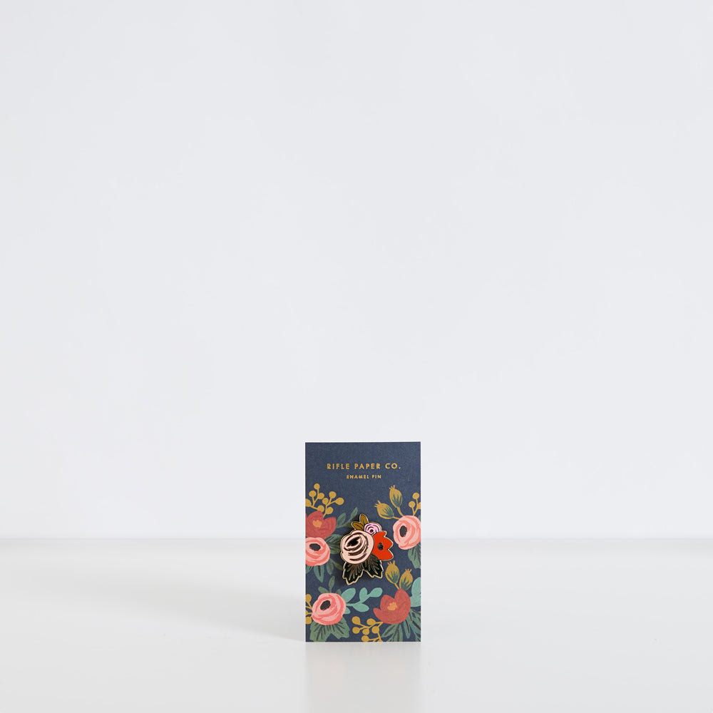 Rosa Enamel Pin