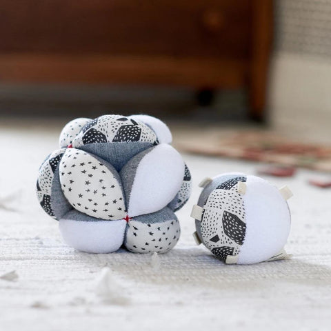 Taggy Ball with Rattle