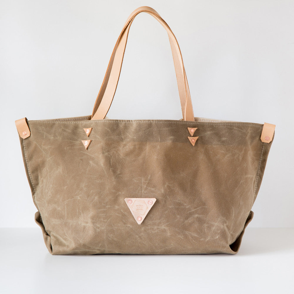 Wagoneer Junior Tote - Tan